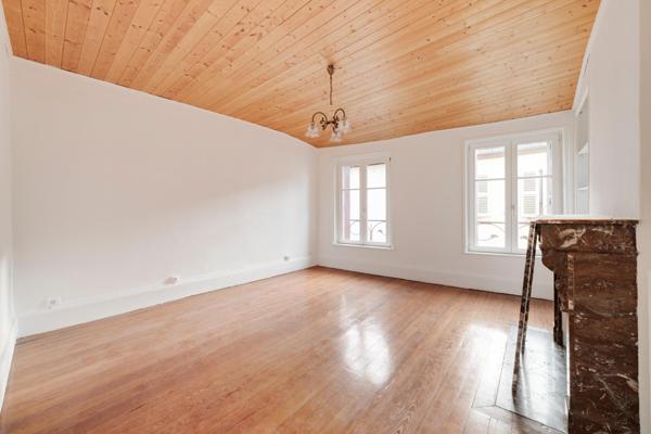 Maison de ville lumineuse – Rue Michatel, 4 chambres