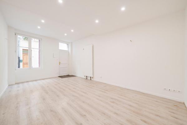 Maison de ville lumineuse – Rue Michatel, 4 chambres