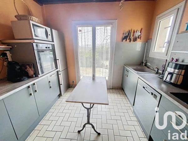 Maison 4 pièces de 92 m² à Terrasson-Lavilledieu (24120)