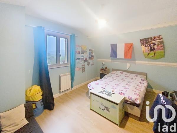 Maison 4 pièces de 92 m² à Terrasson-Lavilledieu (24120)