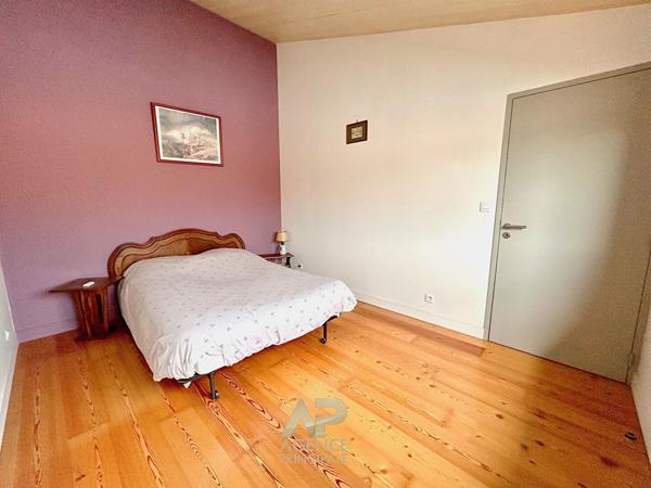 Maison La Rochelle 5 pièce(s) 203 m2 €773 300 ** - Référence MR679