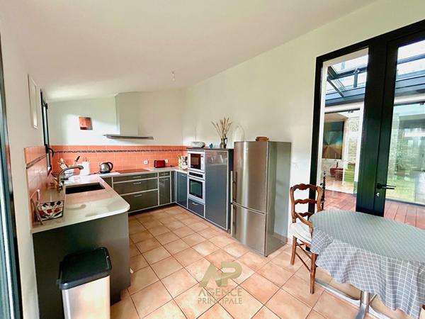 Maison La Rochelle 5 pièce(s) 203 m2 €773 300 ** - Référence MR679