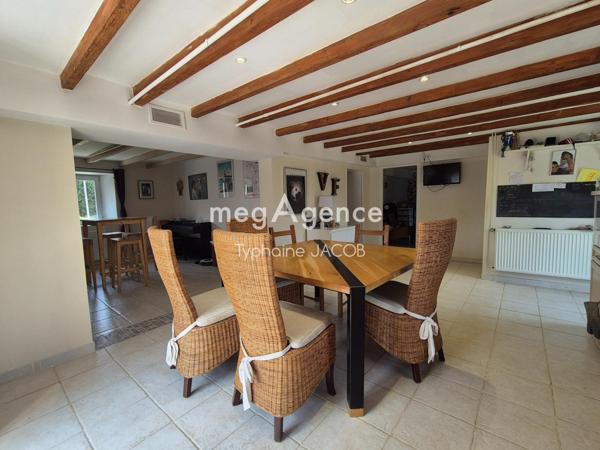 Maison à PLOUHA, 22580 - 8 pièces 172m²