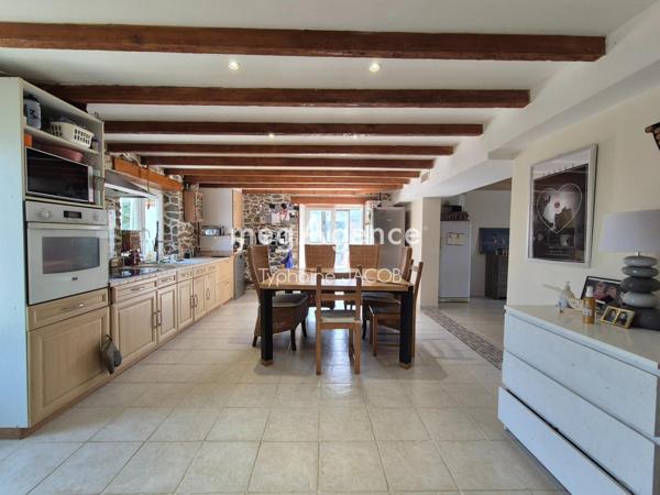 Maison à PLOUHA, 22580 - 8 pièces 172m²