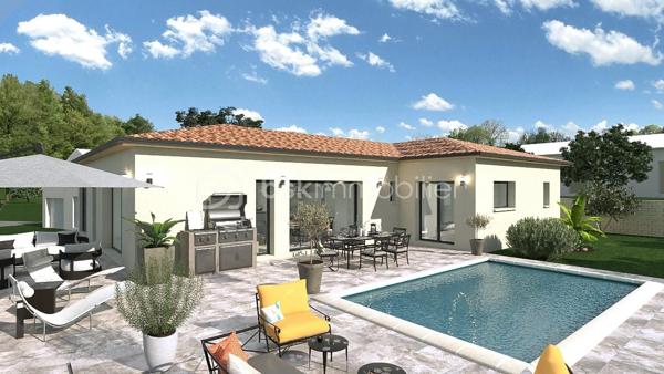 À vendre – Terrain constructible de 650 m² situé au lieu-dit Crémollière, sur la commune d'Étables (07300).

A 15 min de TOURNON, Offrez-vous un environnement de vie rare, où calme, nature et qualité de vie se conjuguent parfaitement:
Situé dans un secteur résidentiel recherché, ce terrain bénéficie d'un emplacement privilégié, idéal pour concrétiser votre projet de construction, qu'il s'agisse d'une résidence principale ou d'un investissement patrimonial.

Avec sa superficie de 650 m², cette parcelle permet d'imaginer une maison spacieuse avec jardin, terrasse, piscine ou encore un espace de jeux pour les enfants.
Son environnement paisible séduira les personnes recherchant un cadre de vie agréable, tout en restant à proximité immédiate des principaux pôles d'activités du nord Ardèche.

Les atouts de la commune d'Étables

Étables est une commune particulièrement appréciée pour son authenticité et sa qualité de vie. Elle offre un environnement verdoyant tout en restant proche des commodités essentielles.

Vous profiterez notamment de :

* un environnement calme et résidentiel 
* une vue dégagée sur la campagne ardéchoise 
* les commerces (Boulangerie, restaurant, coiffeur, esthéticien, mécanicien, etc..;), supermarchés, professionnels de santé et services administratifs à proximité 
* des écoles maternelles et primaires, ainsi que les collèges et lycées des communes voisines 
* de nombreux équipements sportifs et associatifs 
* un territoire dynamique, idéal pour les familles, les retraités comme pour les actifs
* une proximité immédiate avec Tournon-sur-Rhône et Saint-Jean-de-Muzols 
* un accès rapide à la vallée du Rhône et à l'autoroute A7 via Tain-l'Hermitage 
* la gare SNCF de Tain-l'Hermitage 
* Valence accessible en une trentaine de minutes 

Les amoureux de la nature apprécieront également les nombreux chemins de randonnée, les paysages vallonnés de l'Ardèche, les vignobles renommés de Saint-Joseph et la proximité du Rhône, offrant de multiples activités de plein air tout au long de l'année.

Cette parcelle vous permettra de concevoir une maison adaptée à vos besoins 
Un accompagnement personnalisé jusqu'à la remise des clés
Afin de faciliter votre projet, nous pouvons également vous proposer un accompagnement complet dans le cadre d'un Contrat de Construction de Maison Individuelle (CCMI).

Quelque soit votre projet, ce terrain représente une belle opportunité de construire une maison sur mesure dans un environnement privilégié, à quelques minutes seulement des principaux axes de circulation et de toutes les commodités.

N'hésitez pas à nous contacter pour obtenir davantage d'informations, découvrir les possibilités de construction, organiser une visite et étudier gratuitement votre projet personnalisé.