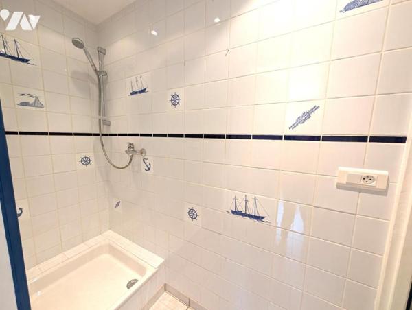 MESQUER proche bourg