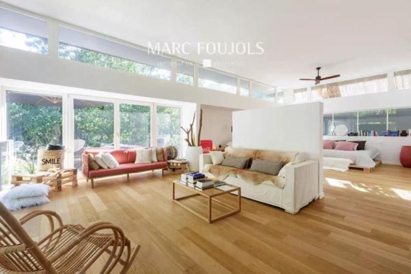 VERSAILLES – Maison d’architecte avec jardin et piscine écologique