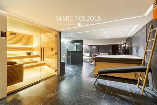 VERSAILLES – Maison d’architecte avec jardin et piscine écologique