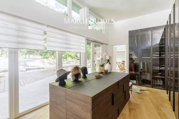 VERSAILLES – Maison d’architecte avec jardin et piscine écologique