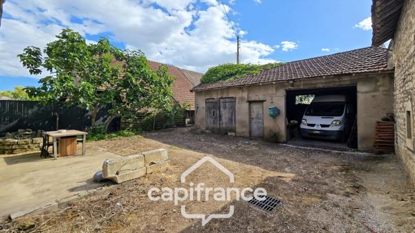 Maison de village de 219 m² 6 pièces à vendre EPERVANS (71)