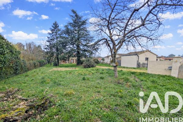 Maison à vendre 8 pièces 175 m² Saint-Julien-l'Ars