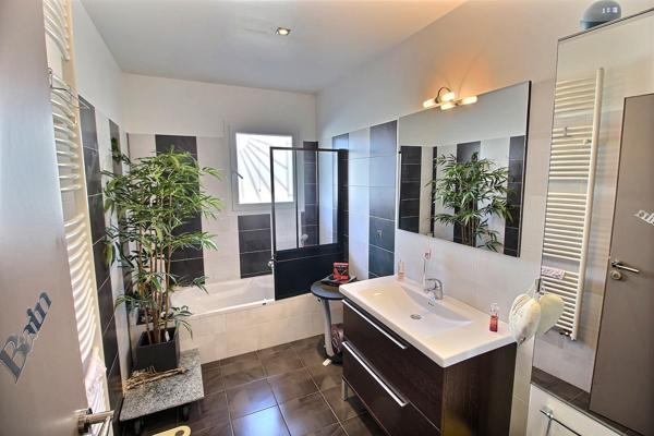 CABESTANY - BELLE VILLA TYPE PLAIN PIED DE 140 M² AVEC PISCINE