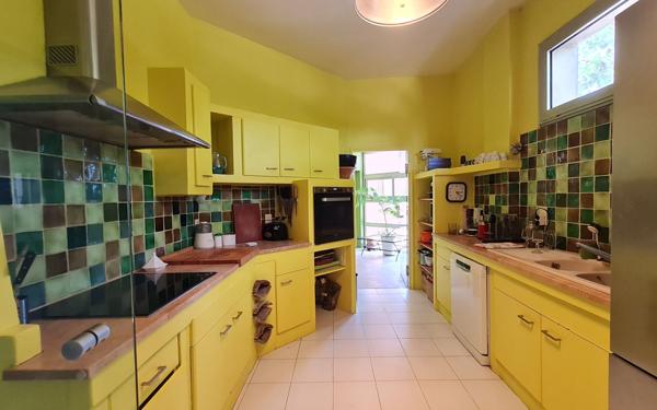 Maison à vendre    6 pièces • 217 m2 Les Angles