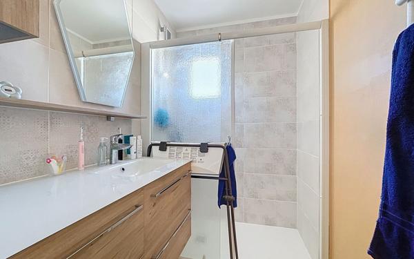 Appartement à louer    3 pièces • 80,21 m2 Valence