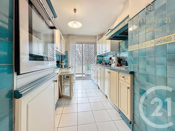 Appartement à vendre  3 pièces - 87,77 m2 MARSEILLE - 13008