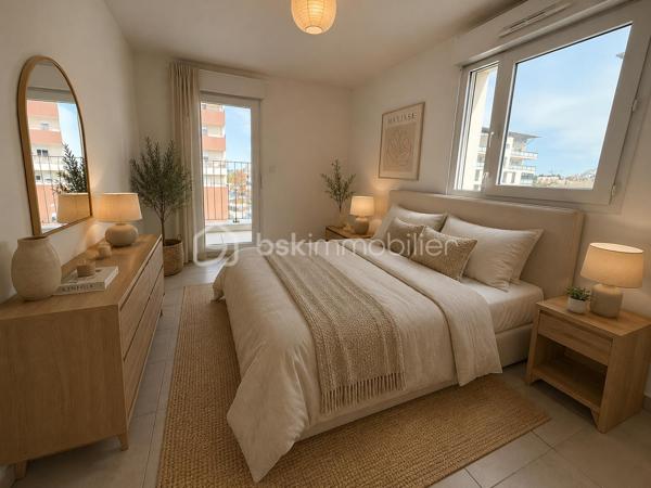 SÈTE – T2 avec terrasse, parking et ascenseur à deux pas de la mer

Au sein de la résidence récente Le Cétia (2016), découvrez ce bel appartement T2 de 41 m² situé au 2ᵉ étage avec ascenseur.

Il se compose d'une lumineuse pièce de vie avec cuisine ouverte, d'une chambre confortable ainsi que d'une salle d'eau avec WC.

Côté extérieur, profitez d'une agréable terrasse de 7 m² et d'un balcon de 2 m², parfaits pour savourer le climat méditerranéen.

Une place de parking privative en sous-sol complète ce bien.

Les + :✓ Résidence récente et sécurisée✓ Ascenseur✓ Terrasse et balcon✓ Parking en sous-sol✓ À proximité de la mer et des commodités

Un appartement idéal pour une résidence principale, un pied-à-terre ou un investissement locatif.

À visiter sans tarder !
Visite virtuelle disponible sur demande