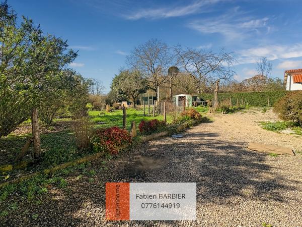 Maison à vendre - 4 chambres - 137 m² SAINT SAVIOL (86)