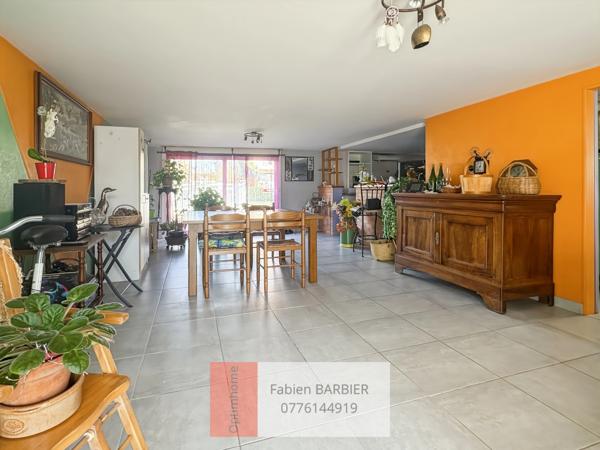 Maison à vendre - 4 chambres - 137 m² SAINT SAVIOL (86)