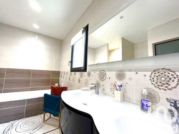 Maison à vendre 5 pièces 121 m² Valence