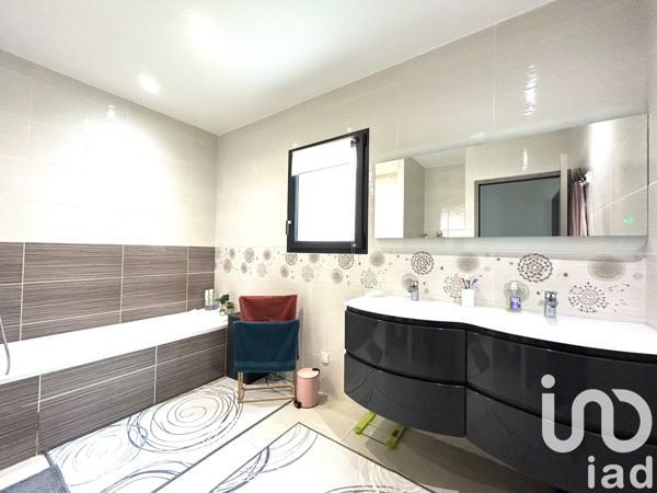 Maison à vendre 5 pièces 121 m² Valence