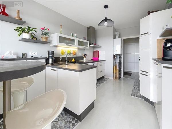 Appartement à vendre à La Rochelle en Charente-Maritime (17000), ref : 17117-1082098