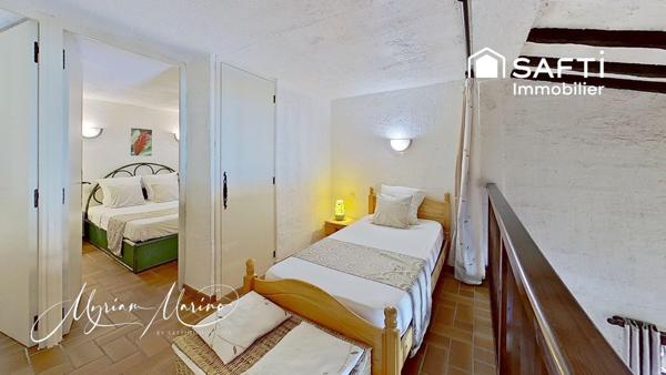 ACHAT APPARTEMENT MEUBLÉ-  6 COUCHAGES  -TERRASSE - PISCINE - PROCHE PLAGES - SAINT AYGULF