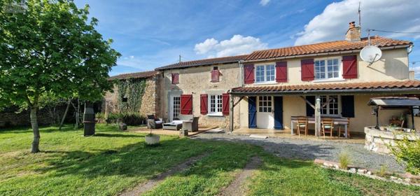 Maison à vendre à Mauzé-Thouarsais dans les Deux-Sèvres (79100), ref : 79079-55