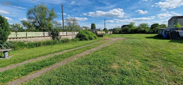 Maison à vendre à Mauzé-Thouarsais dans les Deux-Sèvres (79100), ref : 79079-55
