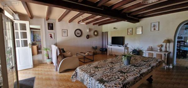 Maison à vendre à Mauzé-Thouarsais dans les Deux-Sèvres (79100), ref : 79079-55