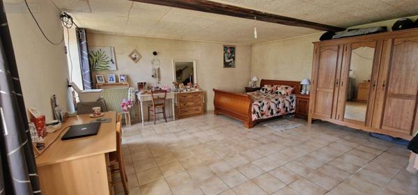 Maison à vendre à Mauzé-Thouarsais dans les Deux-Sèvres (79100), ref : 79079-55