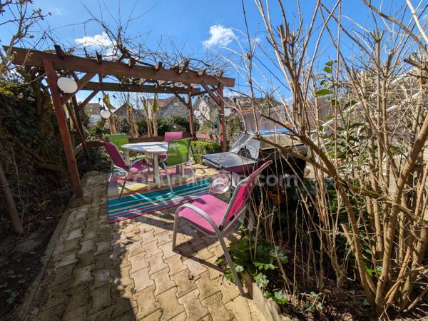 MAISON DE CARACTERE 115M² 4 CHAMBRES JARDIN TERRASSE