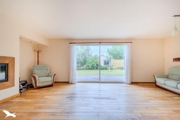 Maison à vendre 265 000 € Vayres 4 p 107 m² DPE C