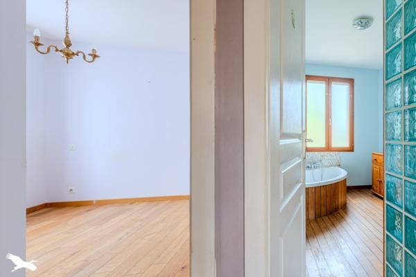 Maison à vendre 265 000 € Vayres 4 p 107 m² DPE C