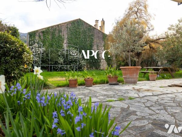 MAISON DEUX LOGEMENTS AVEC GARAGE ET TERRAIN CENTRE NYONS