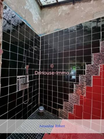 Maison à vendre 3 pièces de 146 m²