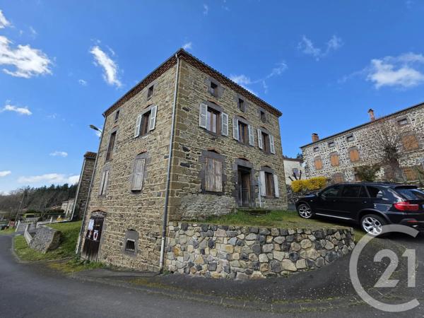 Maison à vendre  3 pièces - 82 m 2   VERGONGHEON  - 43