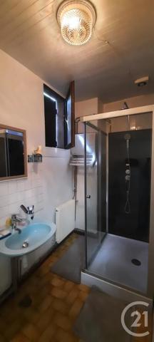 Maison à vendre  3 pièces - 82 m 2   VERGONGHEON  - 43