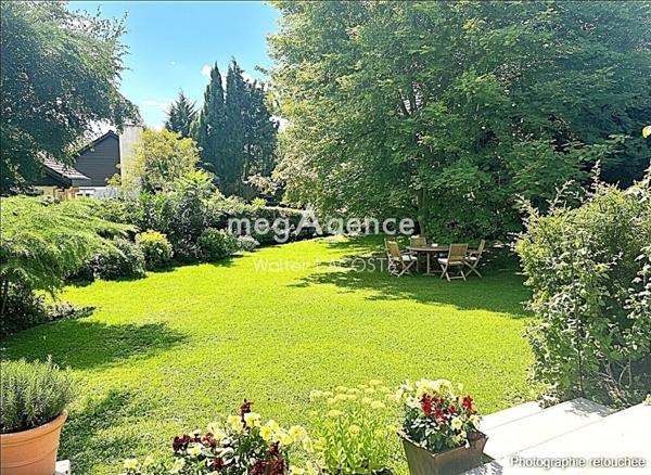 Maison à Saint-Nom-la-Bretèche, 78860 - 10 pièces 260m²