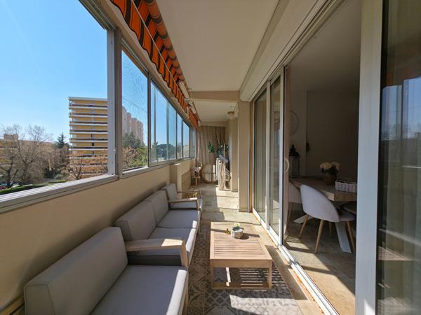 Appartement La Garde 4 pièce(s) 72m2 - 3 chambres - Résidence fermée et sécurisée - Ascenseur - Stationnement privatif - Cave