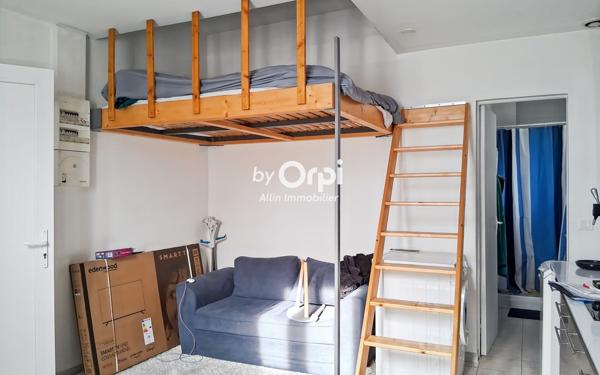 Immeuble à vendre    4 pièces •  Montluçon