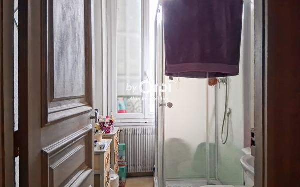 Immeuble à vendre    4 pièces •  Montluçon