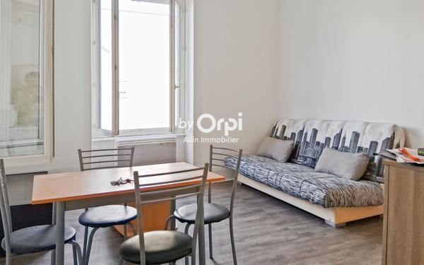 Immeuble à vendre    4 pièces •  Montluçon