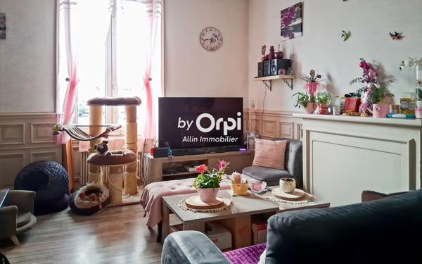 Immeuble à vendre    4 pièces •  Montluçon