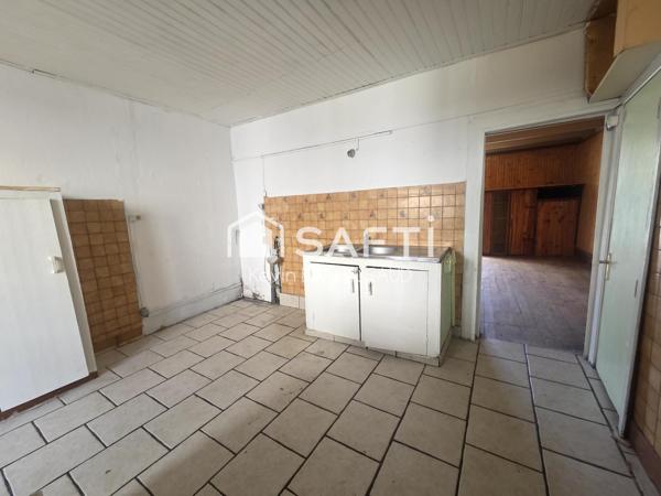 Petit prix, grand potentiel : maison avec rivière !