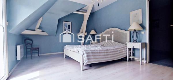 Maison d'architecte avec piscine sur les hauteurs