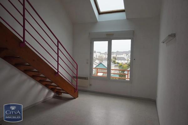 Appartement à louer 2 pièces 31.49m² Laval (53000)
