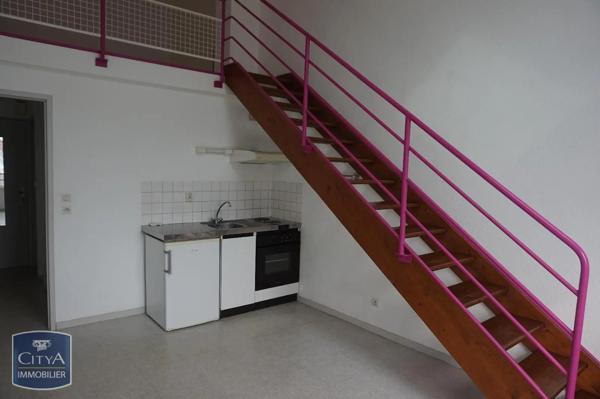 Appartement à louer 2 pièces 31.49m² Laval (53000)