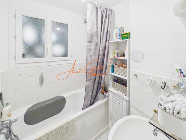 Appartement T4 Lumineux de 70m² , Balcon & Cave