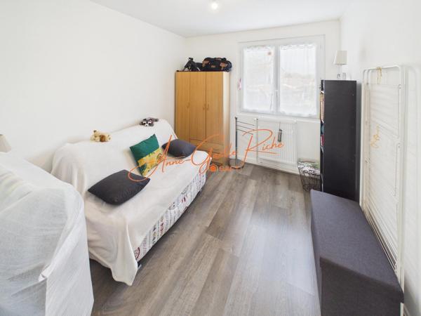 Appartement T4 Lumineux de 70m² , Balcon & Cave