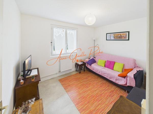 Appartement T4 Lumineux de 70m² , Balcon & Cave